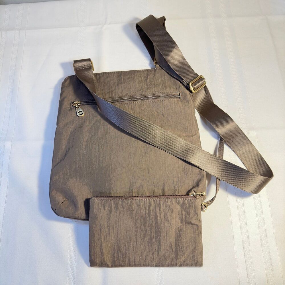 Baggallini Hanover Crossbody Handbag - Picture 8 of 12